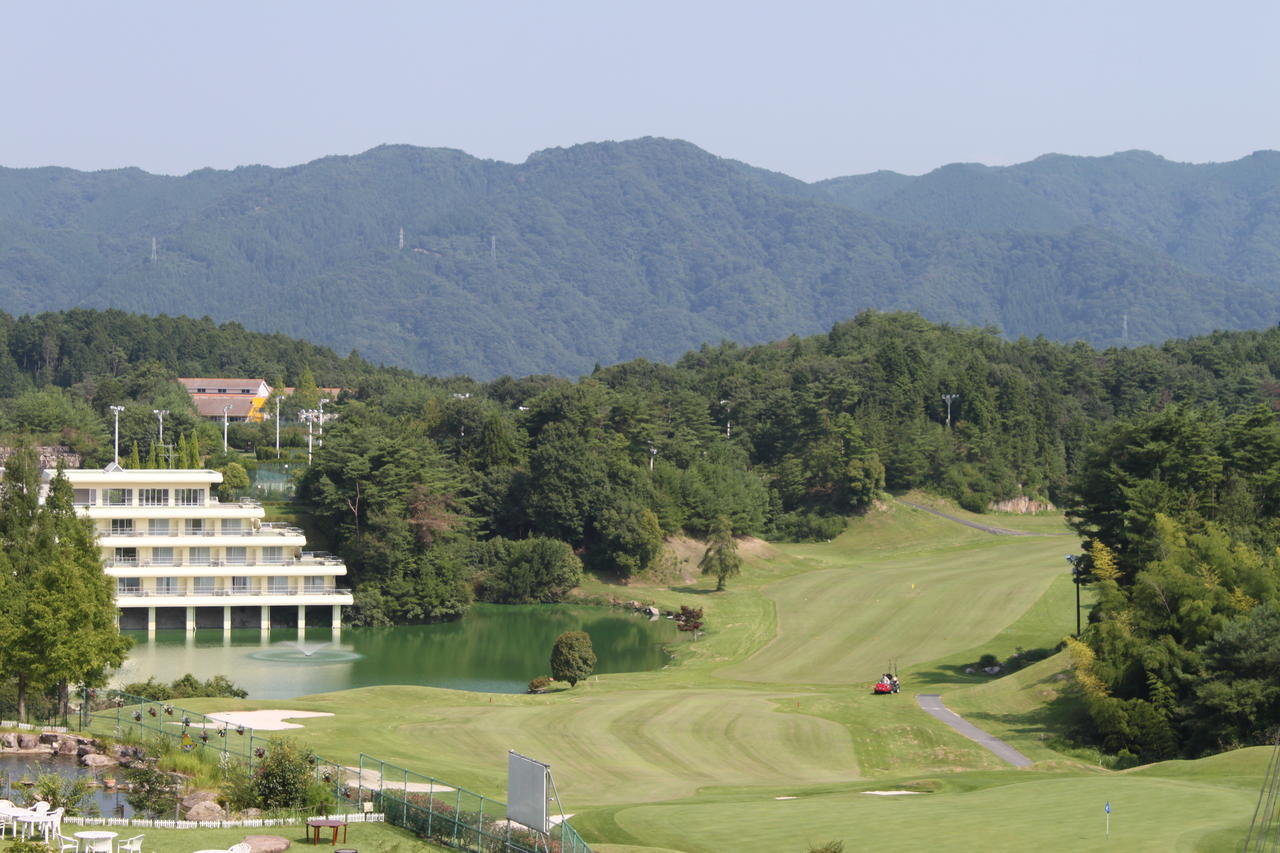 Minamiyamashiro Lake Forest Resort מראה חיצוני תמונה